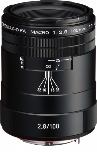 HD Pentax D-FA 100mm f/2.8 Macro ED AW lens, black image 1