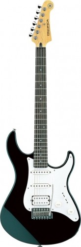 Yamaha PAC112J Electric guitar 6 strings Black image 1