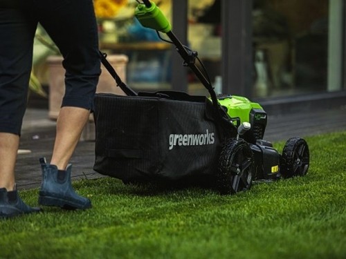 Cordless Lawnmower with Drive 40V 46 cm Greenworks GD40LM46SP - 2506807 image 2