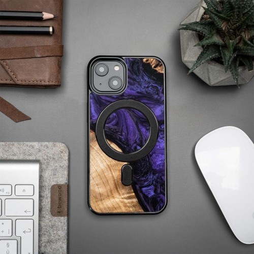 Wood and Resin Case for iPhone 14 MagSafe Bewood Unique Violet - Purple and Black image 3