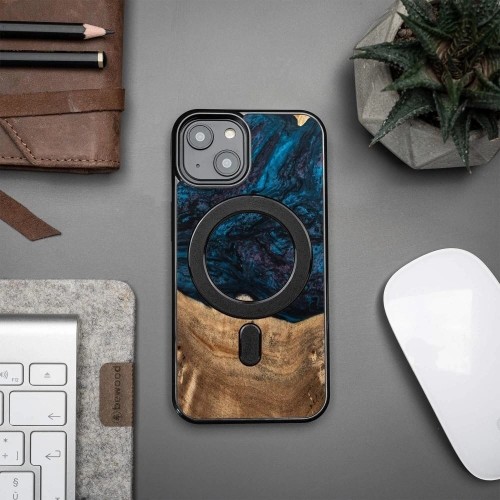Wood and resin case for iPhone 15 Plus MagSafe Bewood Unique Neptun - navy blue and black image 3