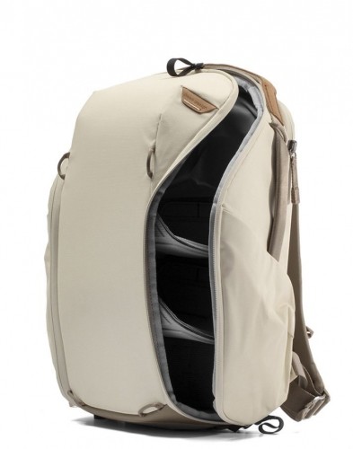 Peak Design Everyday Backpack Zip V2 15L, bone image 4