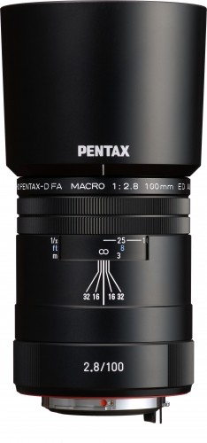 HD Pentax D-FA 100mm f/2.8 Macro ED AW lens, black image 4
