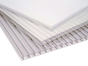 Caurspīdīgais polikarbonāts 8mm 210 x 6000 cm