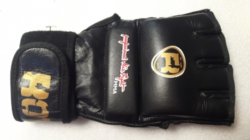 MMA Боевые перчатки MF-6026