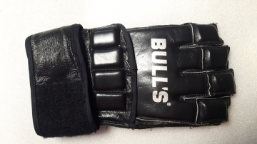 BULL`S MMA Cīņas cimdi MF-6002