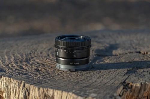 Sony FE 40mm f/2.5 G lens image 3