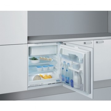 Built-in refrigerator Whirlpool Arg 590/A+