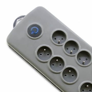 Qoltec  
         
       Surge Protectors Qui  50162