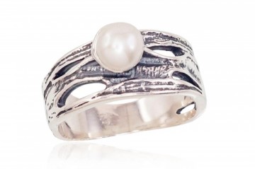 Серебряное кольцо #2101570(POx-Bk)_PE, Серебро	925°, оксид (покрытие), Жемчуг , Размер: 18, 4.3 гр.