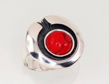 Серебряное кольцо #2100932(POx-Bk)_COX, Серебро	925°, оксид (покрытие), Коралл (Имитация) , Размер: 17, 5.1 гр.