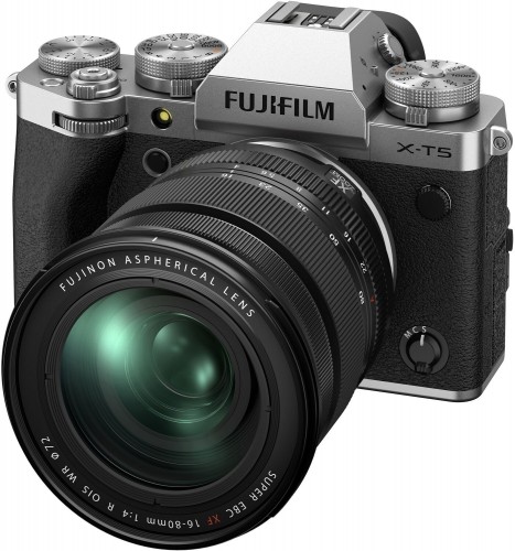 Fujifilm X-T5 + 16-80mm, silver image 2
