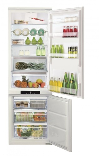 Built-in refrigeratorHotpoint-Ariston BCB7030AAAFC image 1