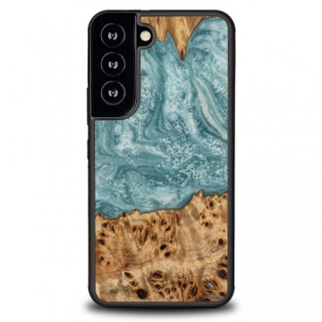 Wood and resin case for Samsung Galaxy S22 Bewood Unique Uranus - blue and white