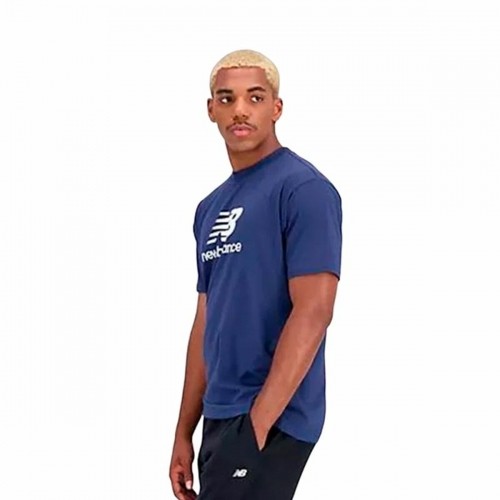 Vīriešu Krekls ar Īsām Piedurknēm New Balance Essentials Stacked Logo Zils image 4