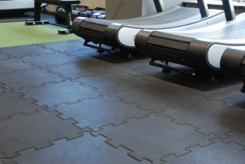 Gumijas grīdu segums PUZZLE sporta zālēm un āra laukumiem 18mm 1000 x 1000 mm, zaļš image 1