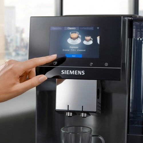 Siemens EQ.700 TP707R06 coffee maker Fully-auto Espresso machine 2.4 L image 3