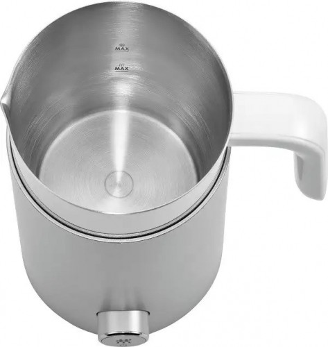 Zwilling Enfinigy Silver milk frother image 3
