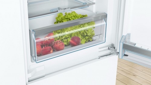 Bosch Serie 6 KIS86AFE0 fridge-freezer Built-in 266 L E image 5