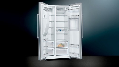 Siemens iQ500 KA93GAIEP side-by-side refrigerator Freestanding 560 L E Stainless steel image 4