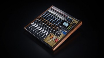 Tascam Model 12 12 channels 20 - 20000 Hz Black, Wood